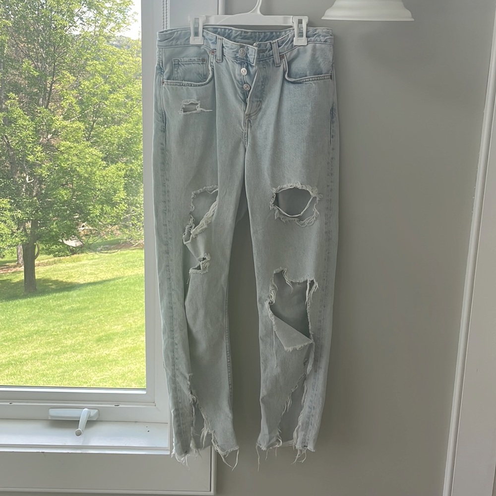 H&M Ripped Boyfriend Jeans